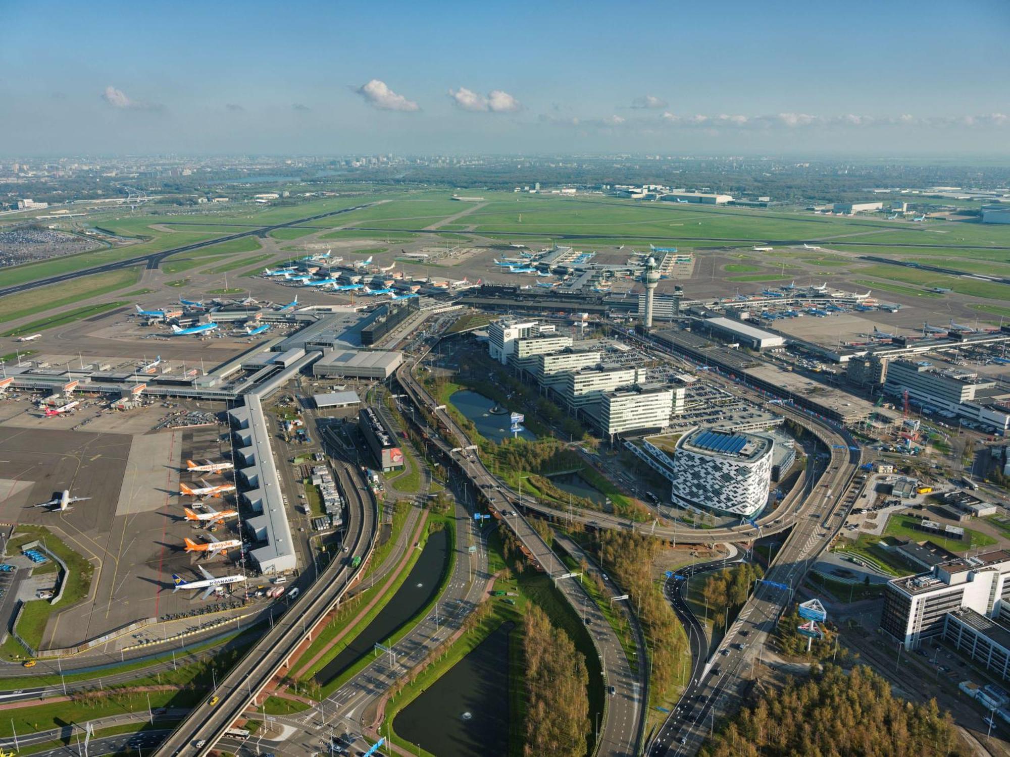 فندق سخيبولفي  هيلتون أمستردام مطار شيفول المظهر الخارجي الصورة